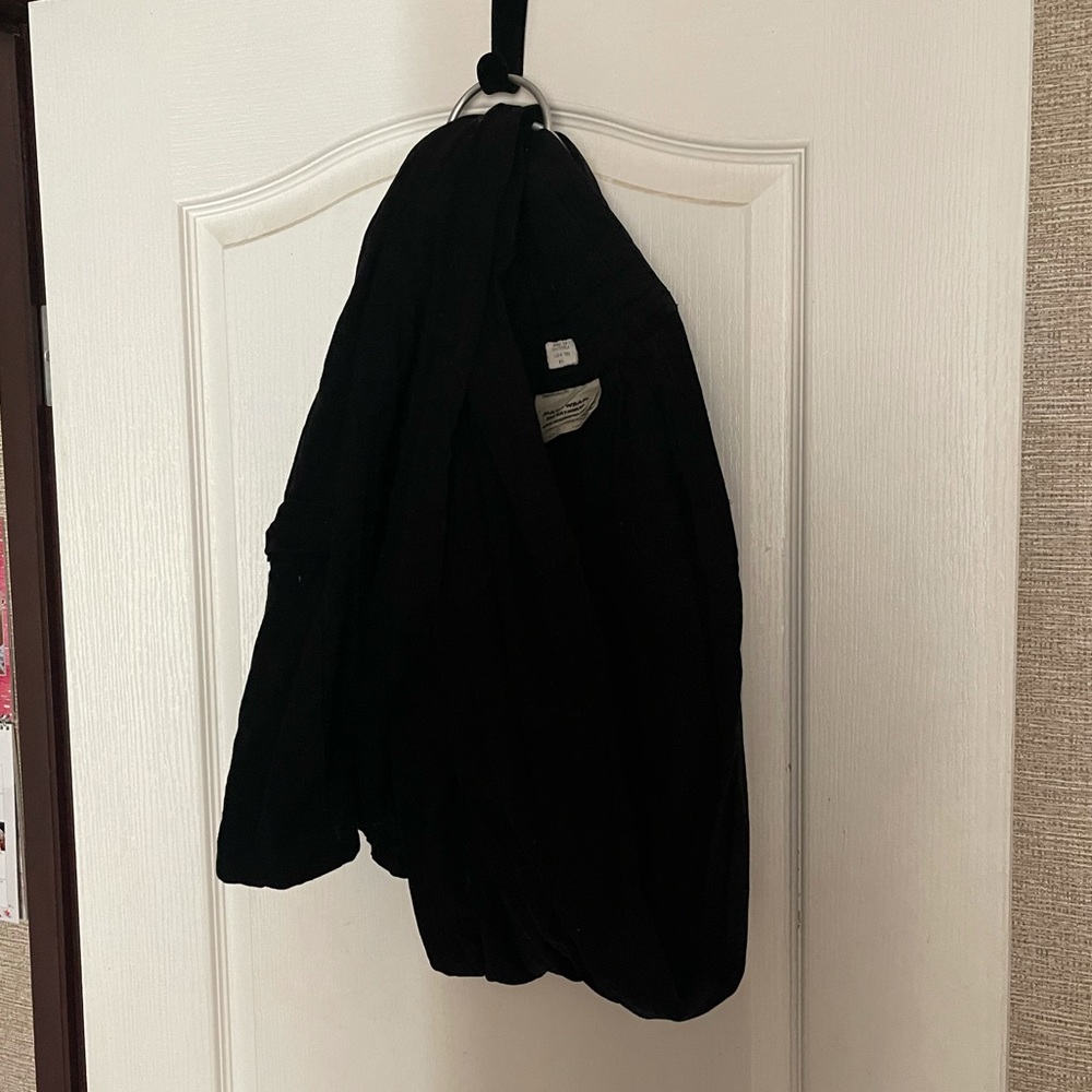 Black Maya Wrap with a pocket